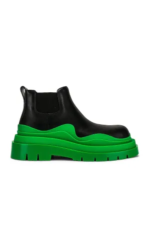 Bottega Veneta Tire Chelsea Ankles Boots, Black & Green