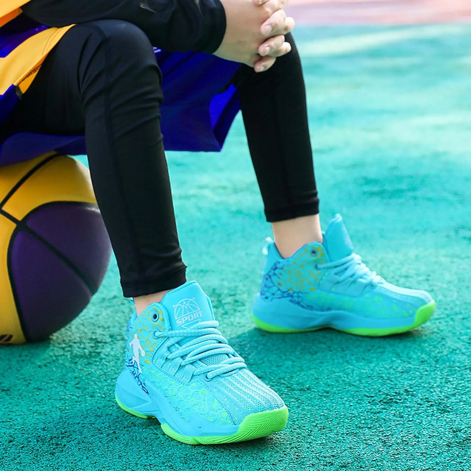 Boys and Kids Basketball Shoes Lightweight Fashion Sneakers