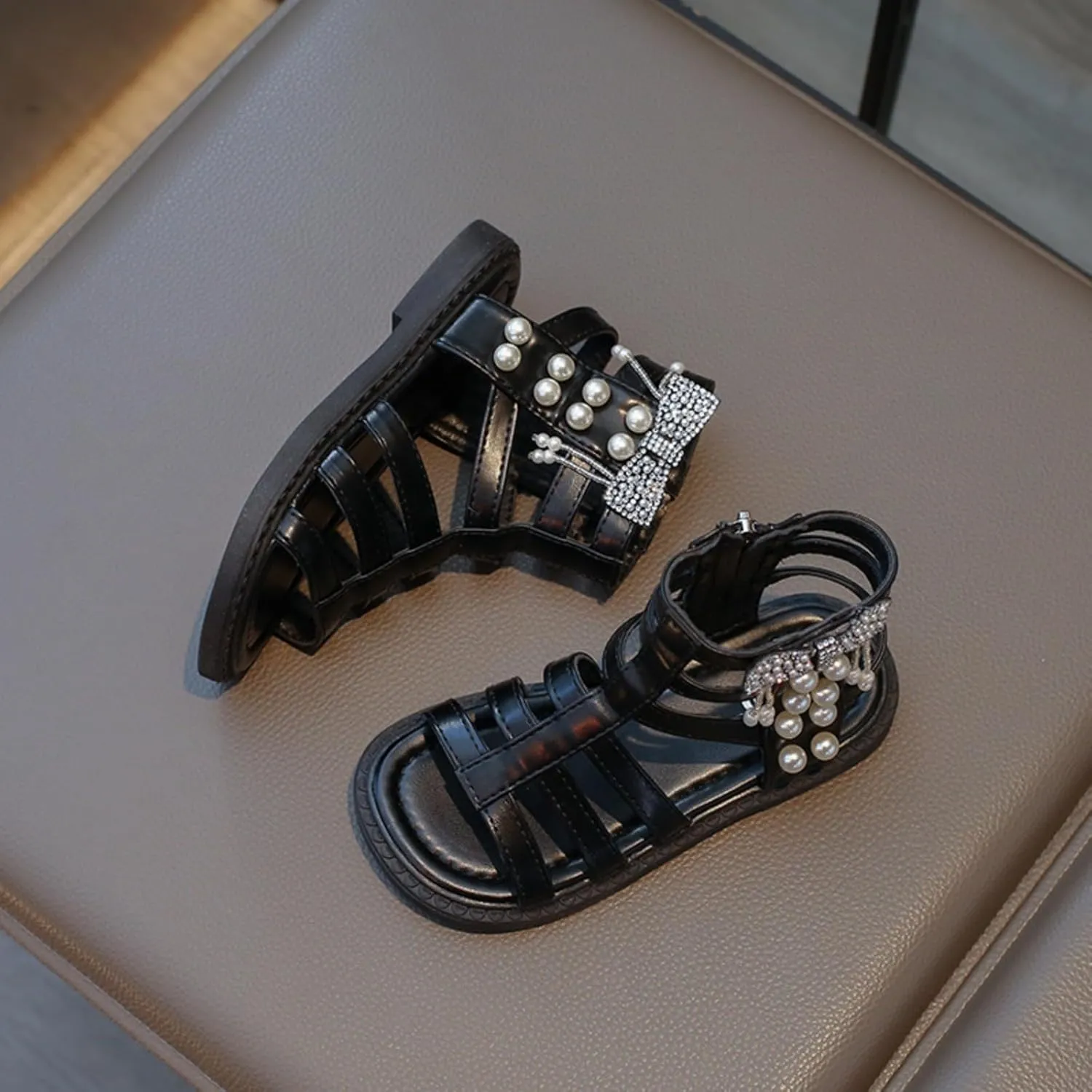 Girl's Gladiator Sandals Strappy Sparkly Pearl Flats Open Toe Non-slip Princess Sandals Kids Cool Roman Shoes