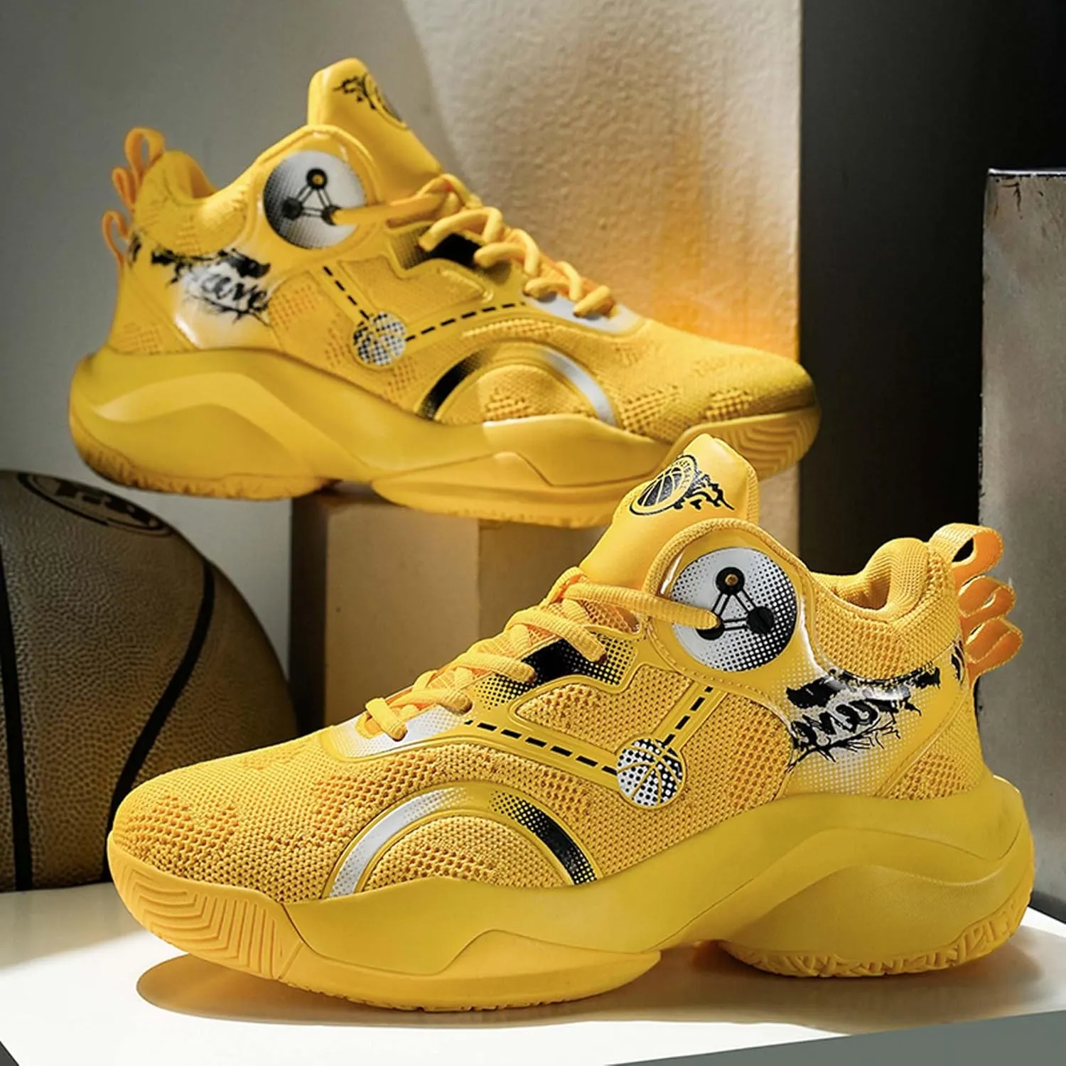 Mens Basketball Shoes Lace Up Mid Basketball Shoes Anti Slip High Elastic Running Shoes Lightweight Soft Sneakers Wear-Resistant Durable Casual Athletic Shoes Outdoor Travel Shoes