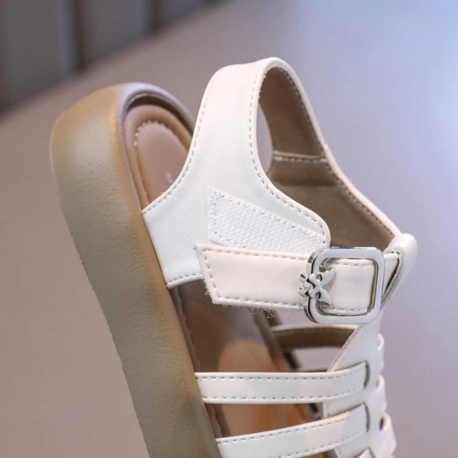 New Comfortable Sandals for Girls in Summer with Soft Sole and Durable Properties Little Girl White Girls Sandlas