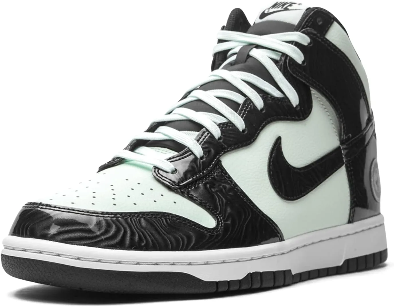 Nike Men's Basketball Shoe