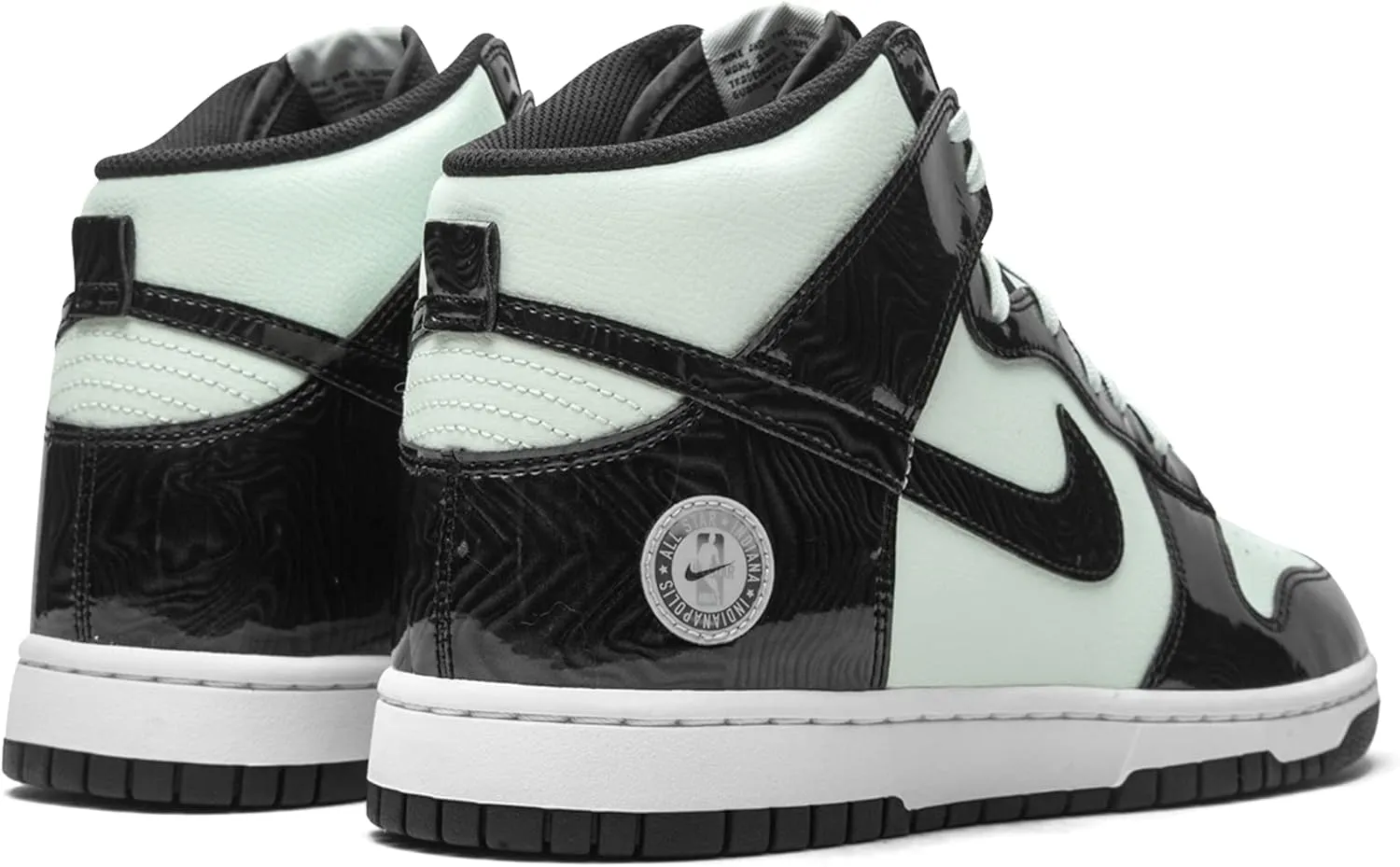Nike Men's Basketball Shoe