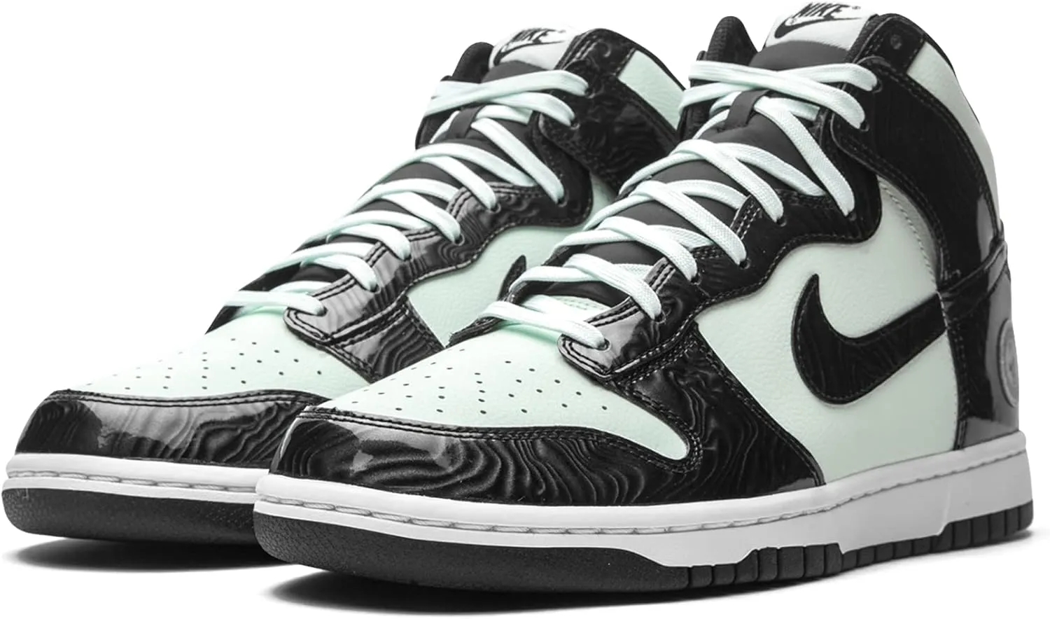 Nike Men's Basketball Shoe